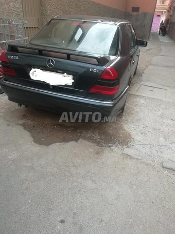 Mercedes-Benz 220 Diesel Manuelle 1996 - 2