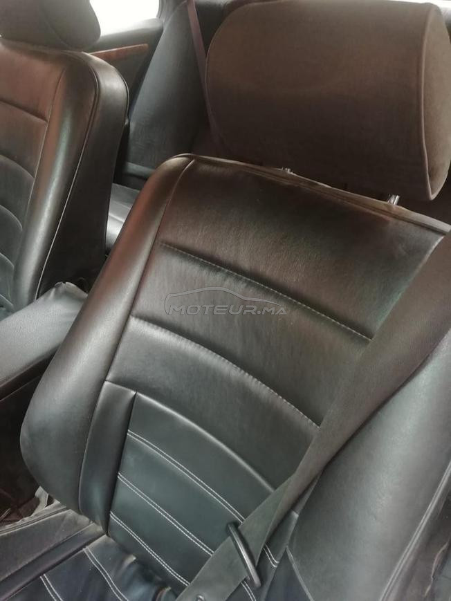 Mercedes-Benz 220 Diesel Manuelle 1996