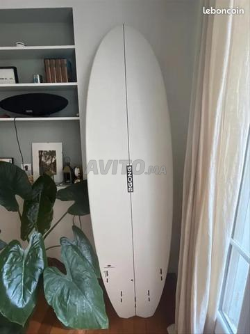Planche de surf/housse avion/leash Gong neuve - 2