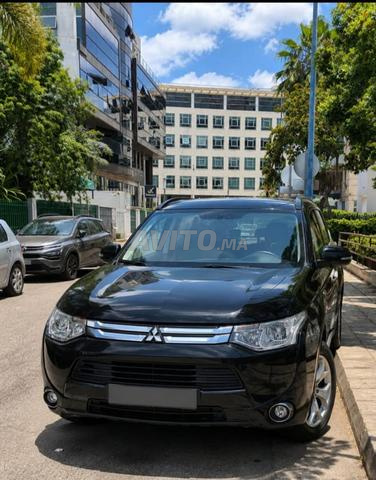 Mitsubishi Outlander - 2