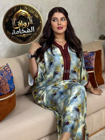فراشة عريضة راقية - 2