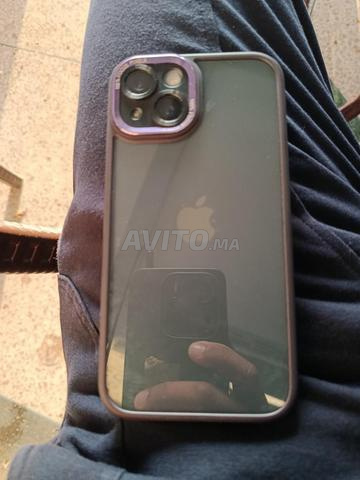 iPhone 14 en bon état - 2