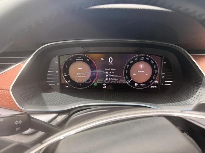 voiture en très bonne état très propre 