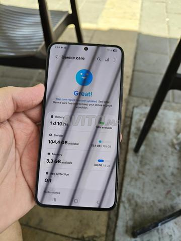 Samsung Galaxy S22 128Go 8Go - 2
