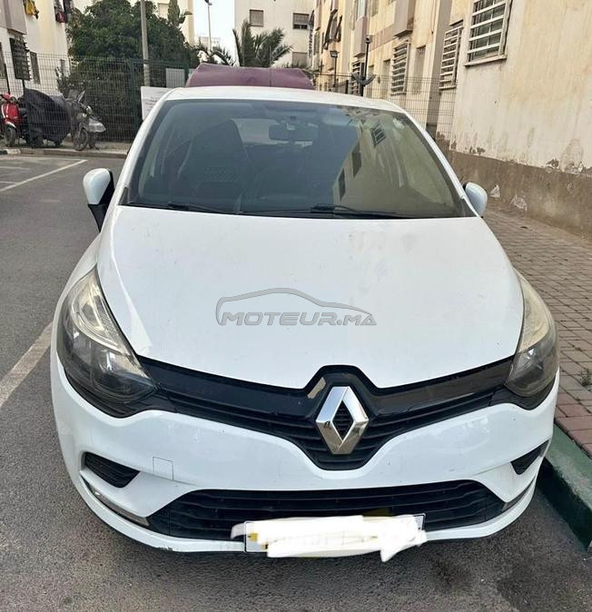 رينو كليو بنزين يدوي 2018 في الدار البيضاء