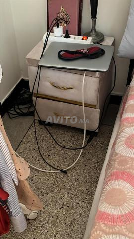 سرير ومرتبة مع طاولة جانبية - 2