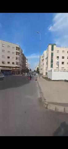 Local commercial et cave - 2