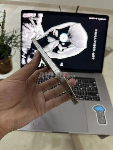 iPhone 15 Pro Max 256 Go état neuf - 2