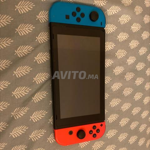 Nintendo Switch V2 Non Flashée (Dock Chargeur)