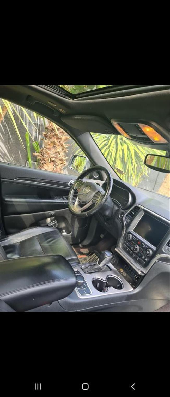medecin vend jeep grand cherokee , très bon état 