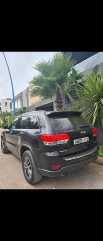Médecin vend Jeep Grand Cherokee