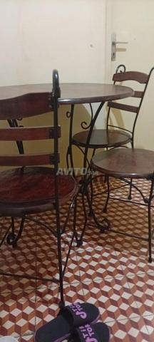 Table et 3 chaises - 2
