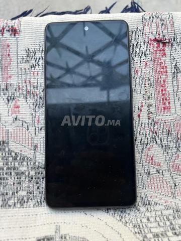 Samsung A52 5G avec quelques petites éraflures - 2