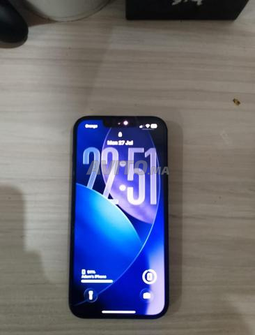 iPhone 13 normal bleu nuit - 2