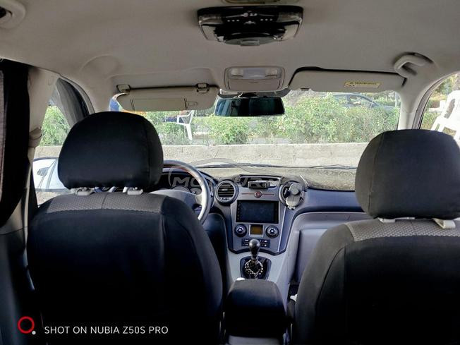  🚗 للبيع Kia Carens 2.0 CRDi Diesel – موديل 2007