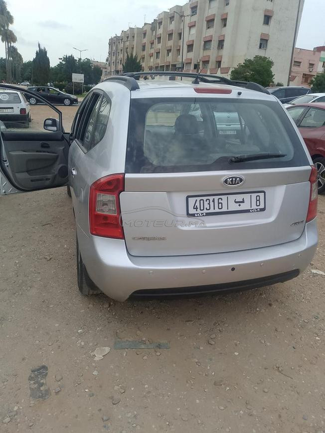 Kia carens 