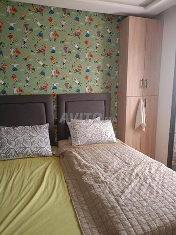 2 lits avec coffre de rangement et matelas
