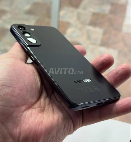 Samsung S22 - 2