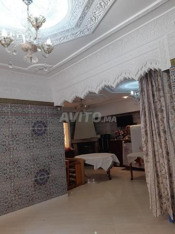 منزل كبير 395 م² وسطح تراس قابل للاستخدام - 2