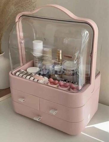 Organisateur de maquillage et de poudres