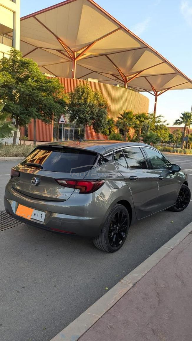 opel astra 2017