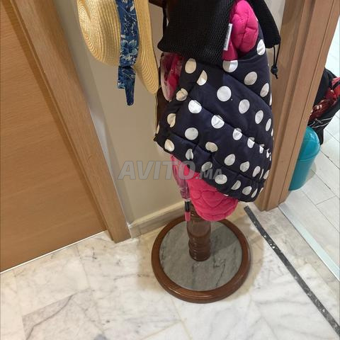 علاقة معاطف - 2