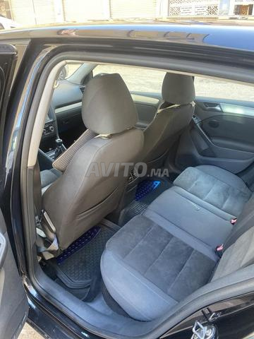 جولف 6 1.6 موديل 2010 كم 225000 السيارة مازالت نقية