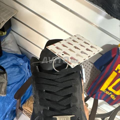 Air Force 1 noires à vendre - 2