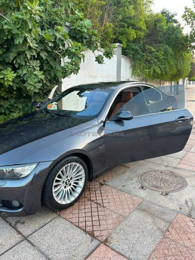 BMW série 320 essence automatique 