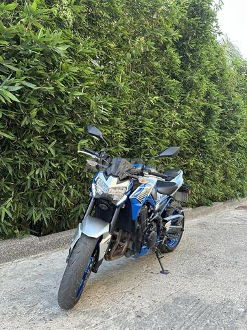 كاواساكي Z900 - 2