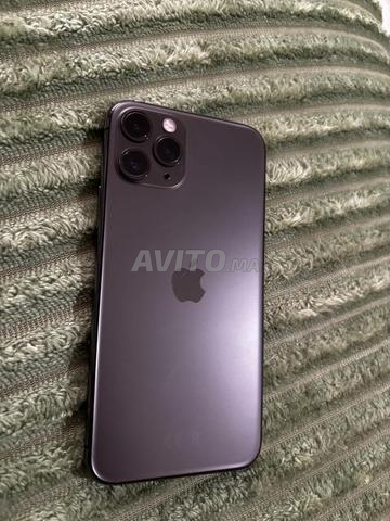 iPhone 11 Pro en excellent état - 2