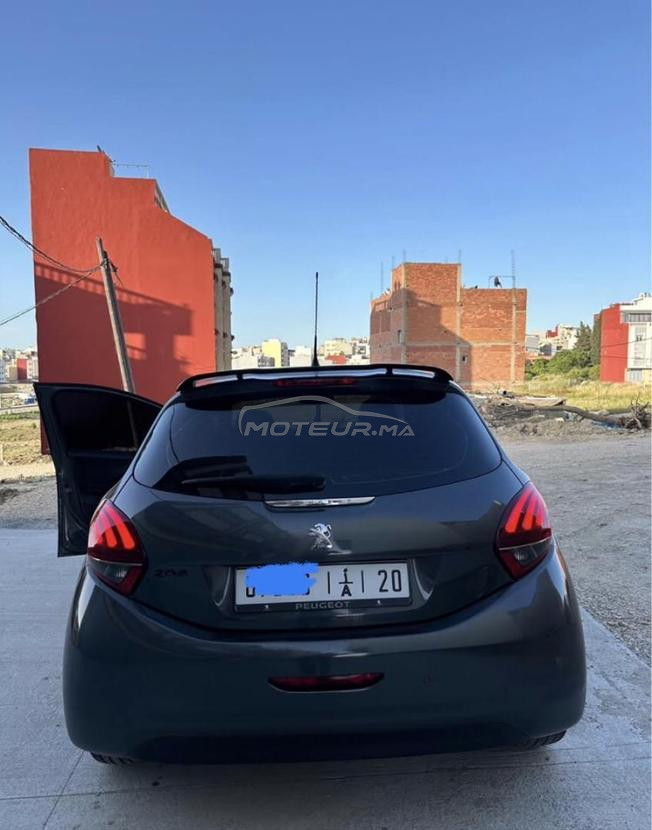 Peugeot 208 model2014