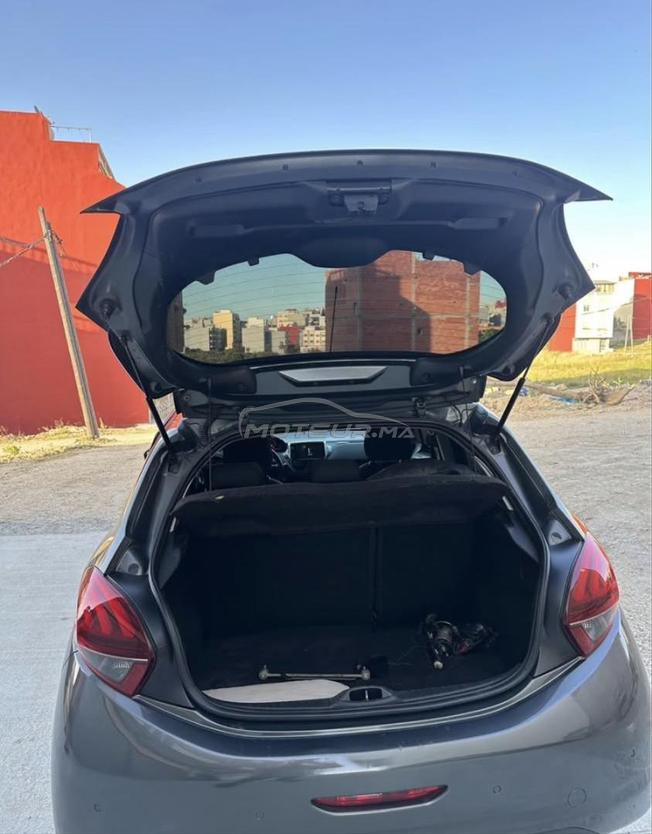 Peugeot 208 model2014