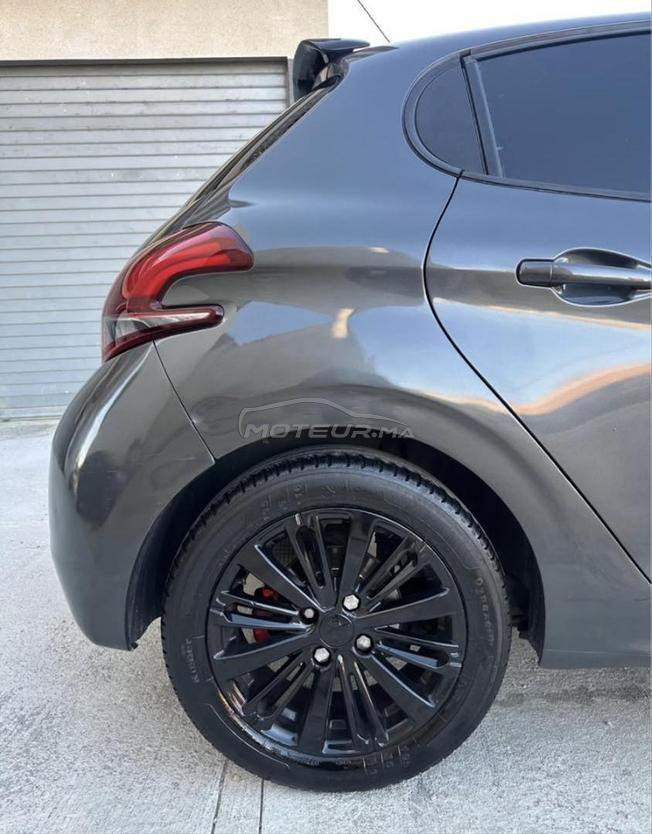 Peugeot 208 model2014