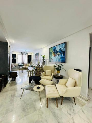 À VENDRE – RACINE – SPACIEUX APPARTEMENT DE 247 M² - 2