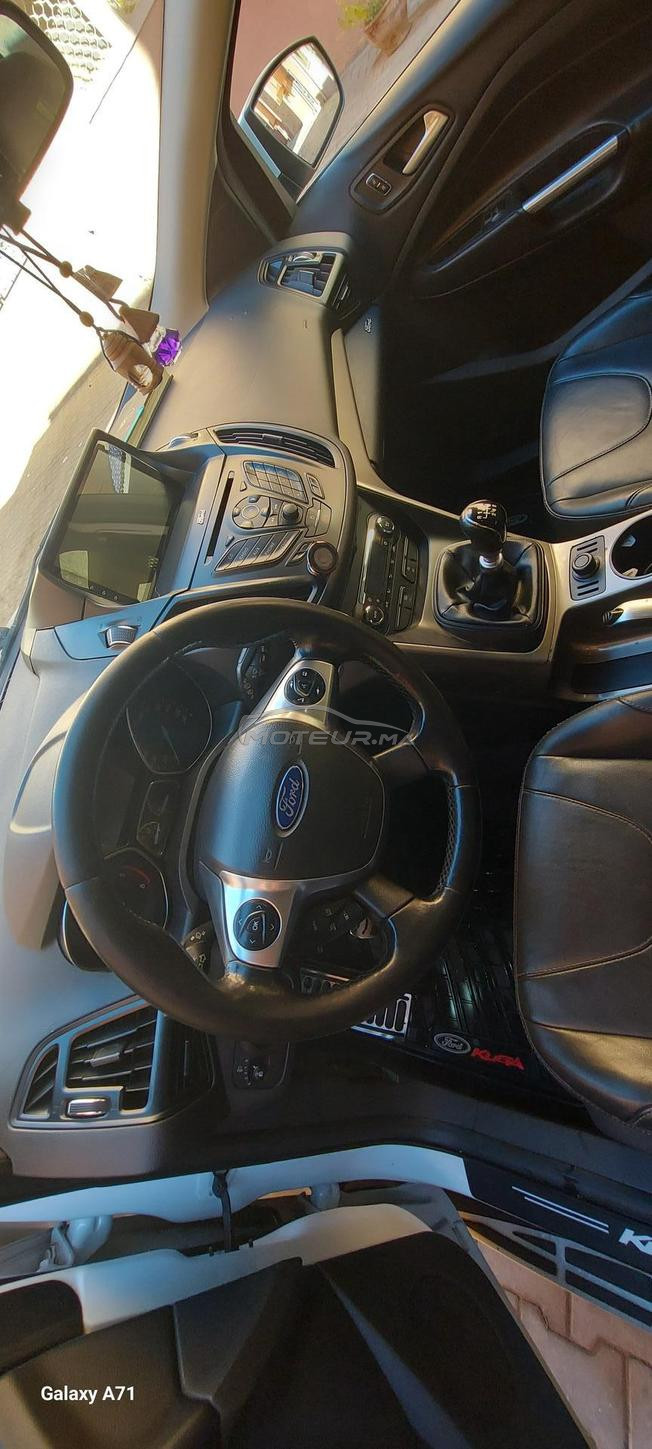 je mets en vente ma belle voiture full options