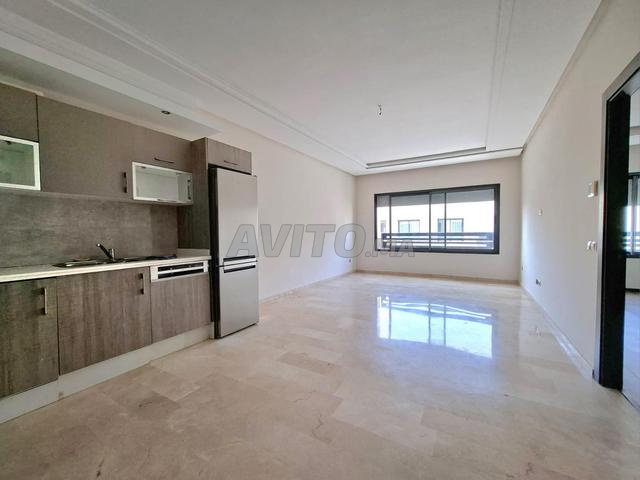 QUARTIER RACINE – STUDIO NEUF À LOUER – 55 M² - 2