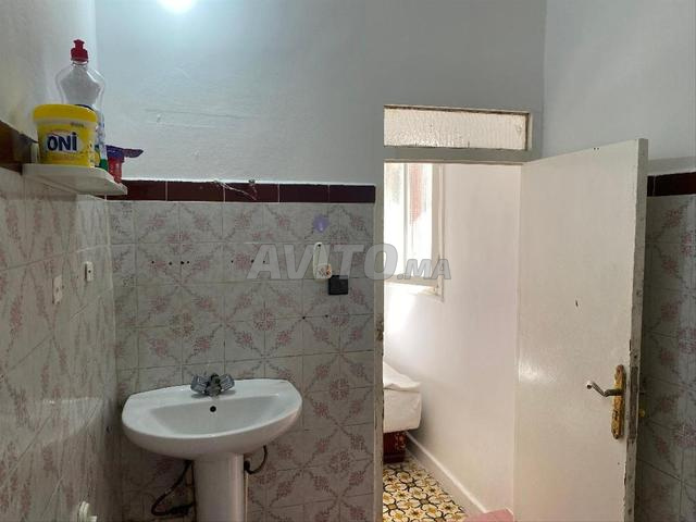 Chambre meublée, propre et sécurisée au cœur de Tanger