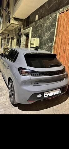 Peugeot 208 hybride à vendre - 2