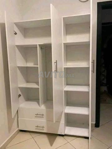 Armoire à 3 portes, livraison gratuite à domicile - 2