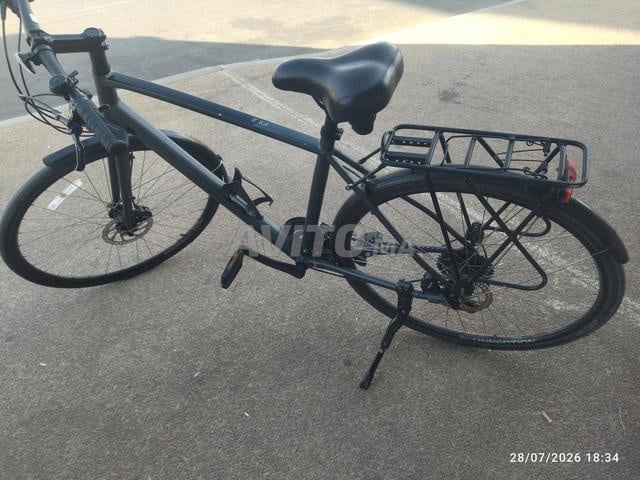 Vélo TREK FX2 noir
