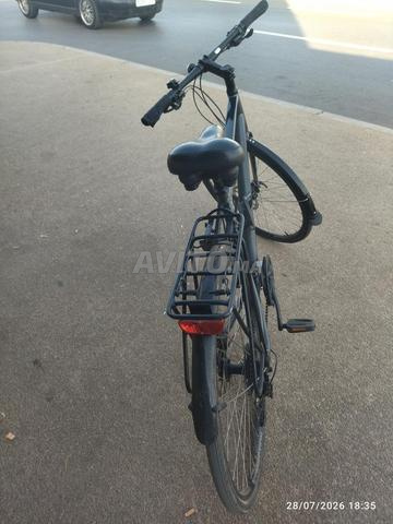 دراجة هوائية TREK FX2 سوداء - 2
