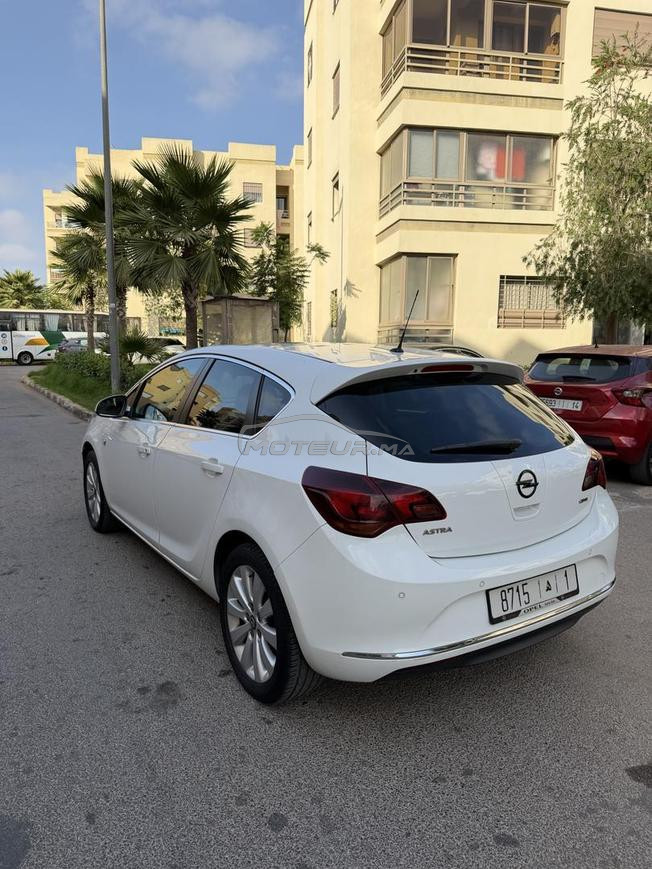 Opel Astra J