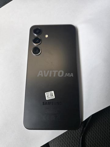 Samsung S24 - 2