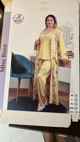 Pyjama satin 3 pièces et 2 pièces