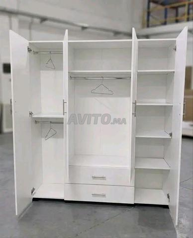 Armoire à vêtements 4 portes - 2
