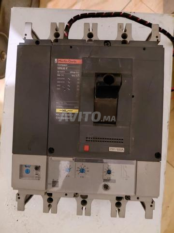 قاطع دائرة SCHNEIDER MERLIN GERIN Compact NR630