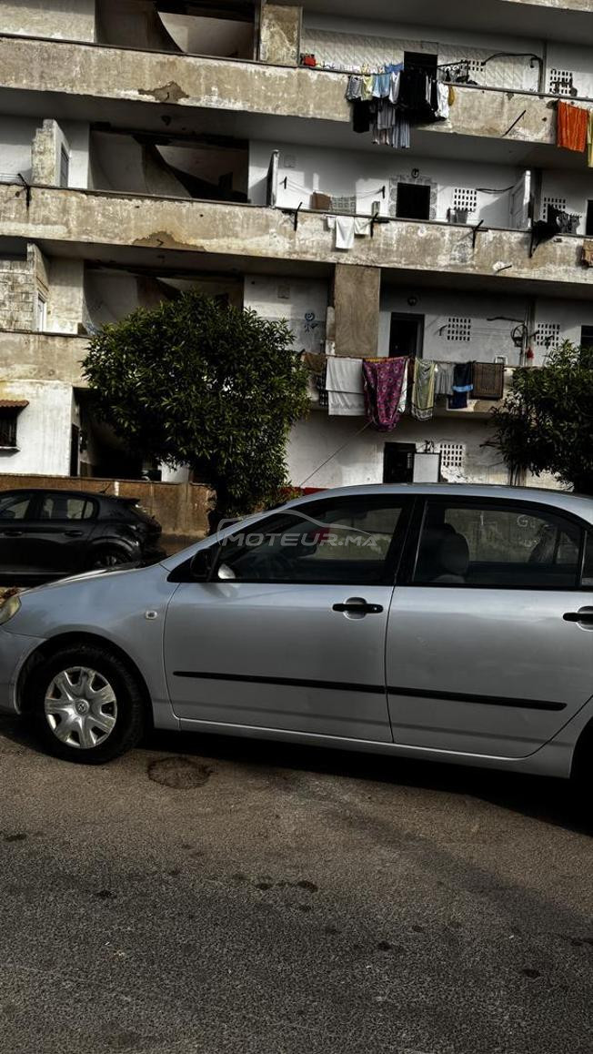 je mets en vente ma voiture toyota corolla 