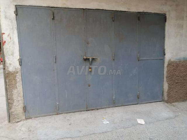 باب كراج في حالة جيدة - 2