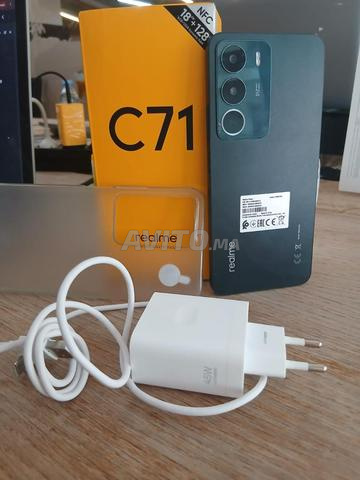 Realme c71 128g et 18 ram avec tous les accessoires